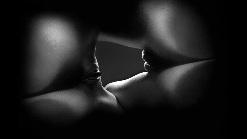 Pic: Black white erotica