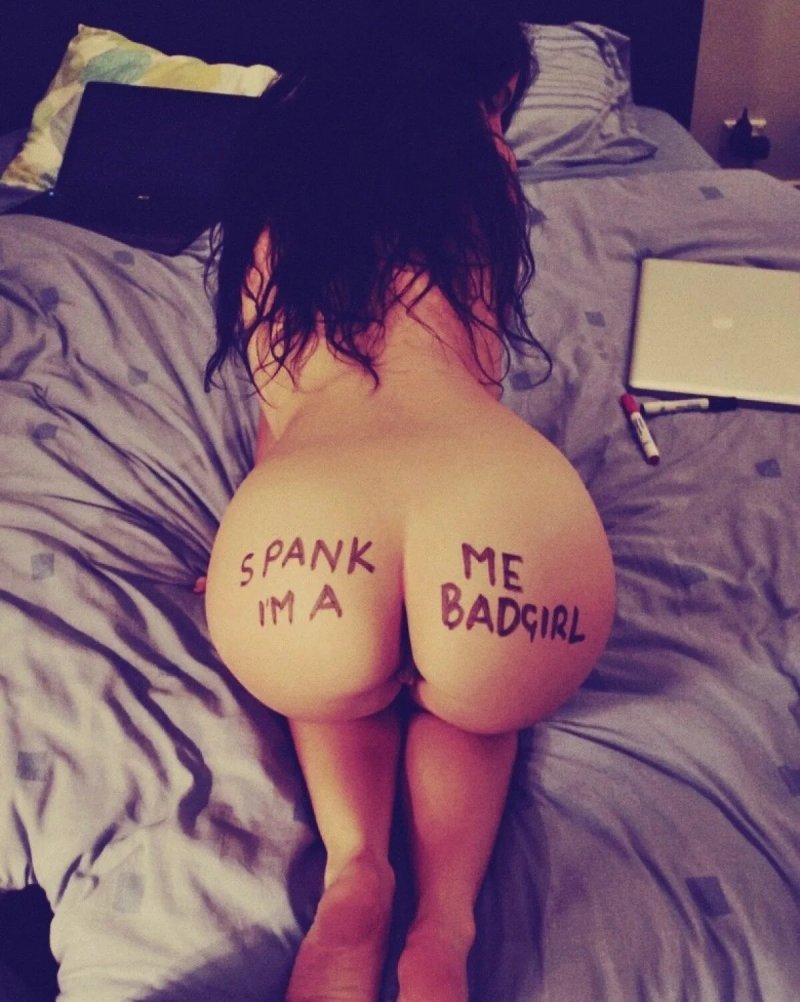 Pic: Naked women with the inscription on the ass