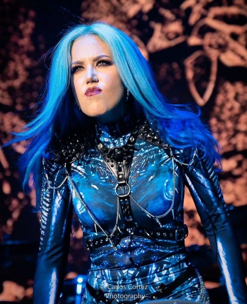 Pic: Alissa White-Gluz