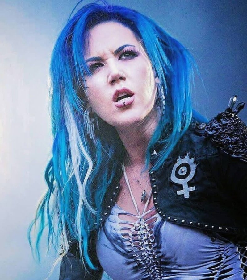 Pic: Alissa White-Gluz