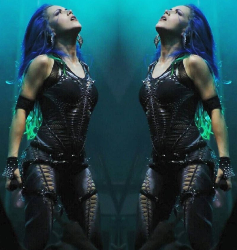 Pic: Alissa White-Gluz