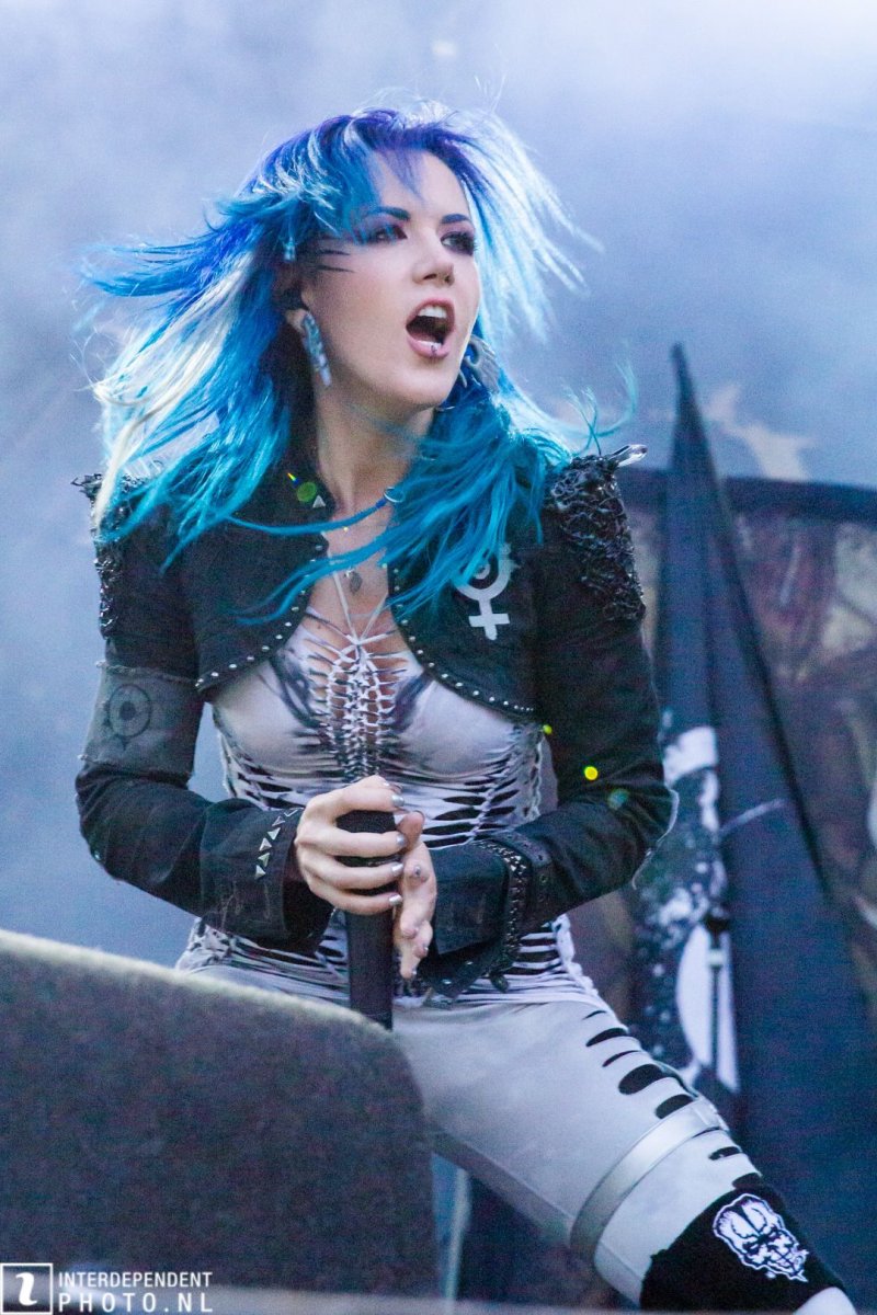 Pic: Alissa White-Gluz