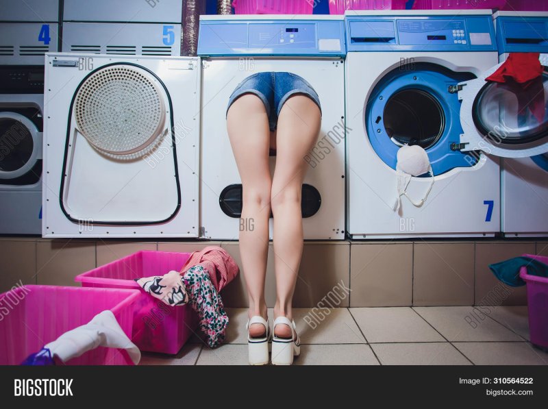 Pic: Sexy girl and washing machine