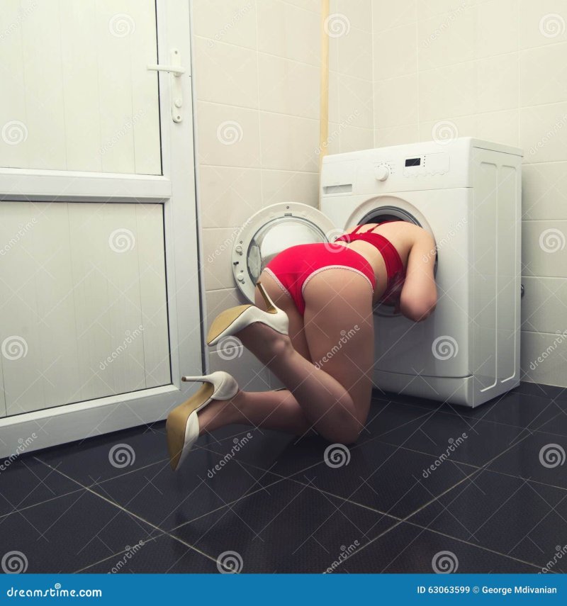 Pic: Stuck in a washing machine