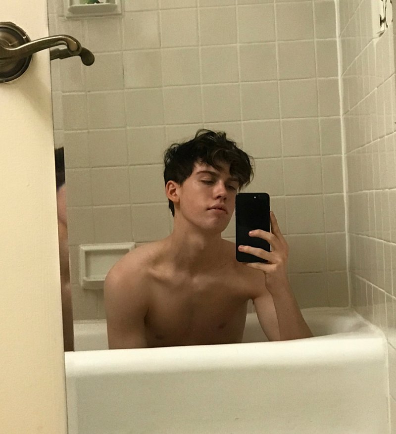 Pic: Aidan Gallagher Naked