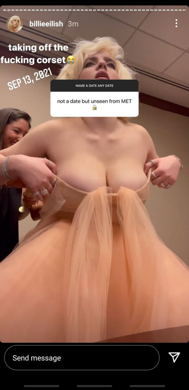 Pic: Billie Eilish Big Tits