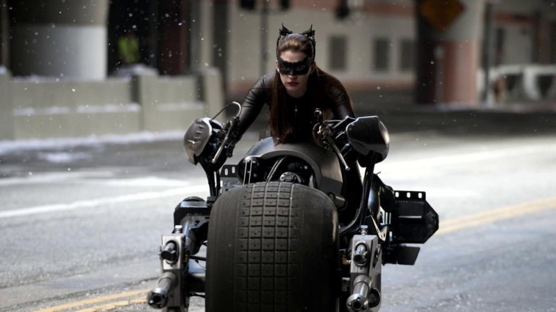 Pic: Anne Hathaway on a motorcycle dark knight