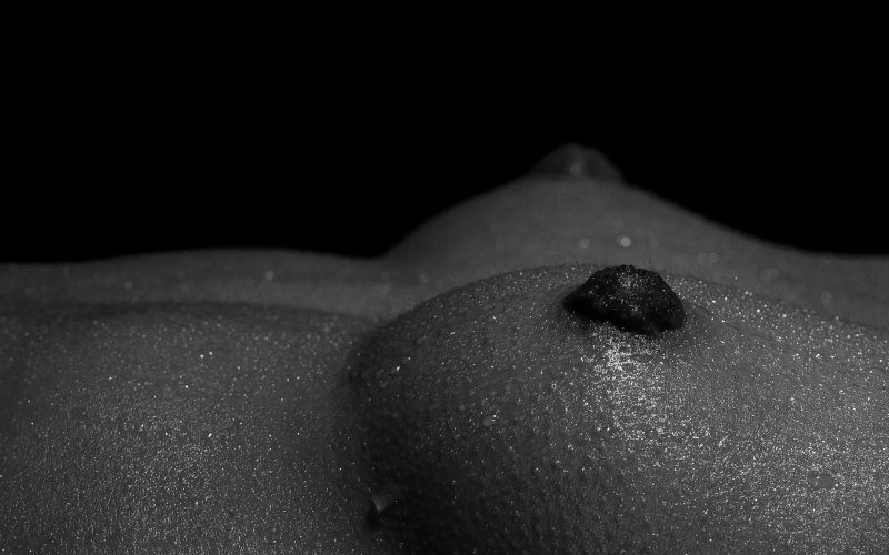 Pic: Black female nipples