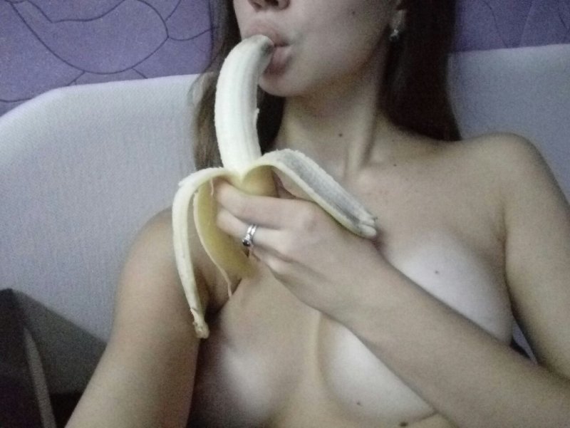 Tits bananas