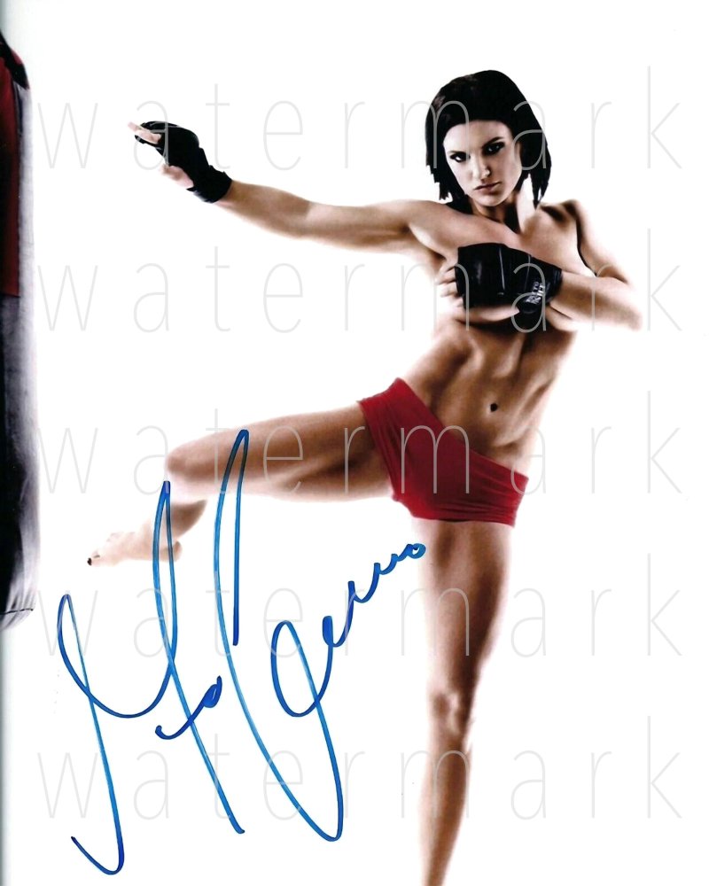 Pic: Gina Karano fighter MMA