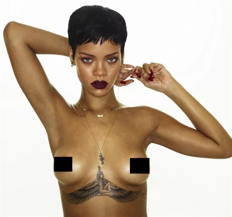 Naked American singer Rihanna