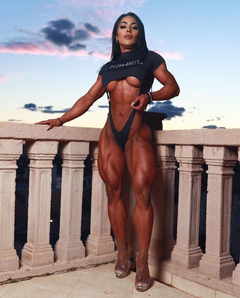 Pic: Bodybuilding girls