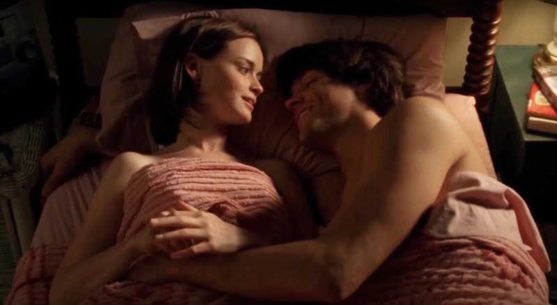 Pic: Gilmore girls bed scene