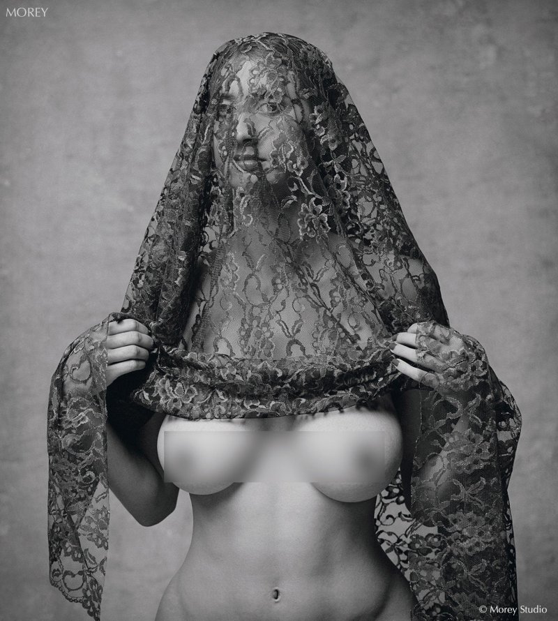 Pic: Girl under a veil