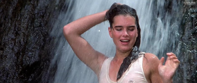 Pic: Brooke Shields Blue Laguna