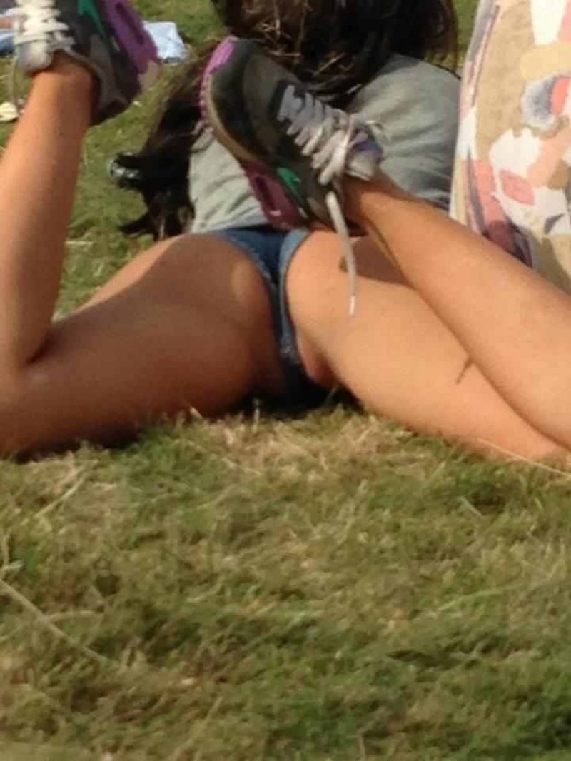 Hagging girls
