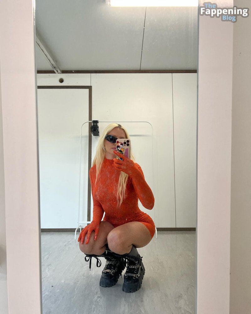 Alexandra Stan Nude