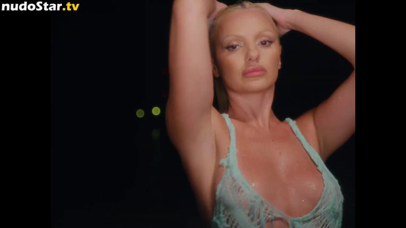 Alexandra Stan Nude