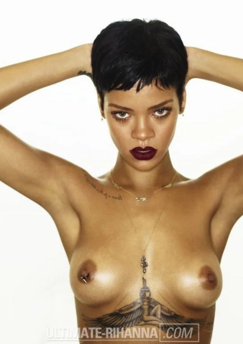 Naked celebrities Rihanna