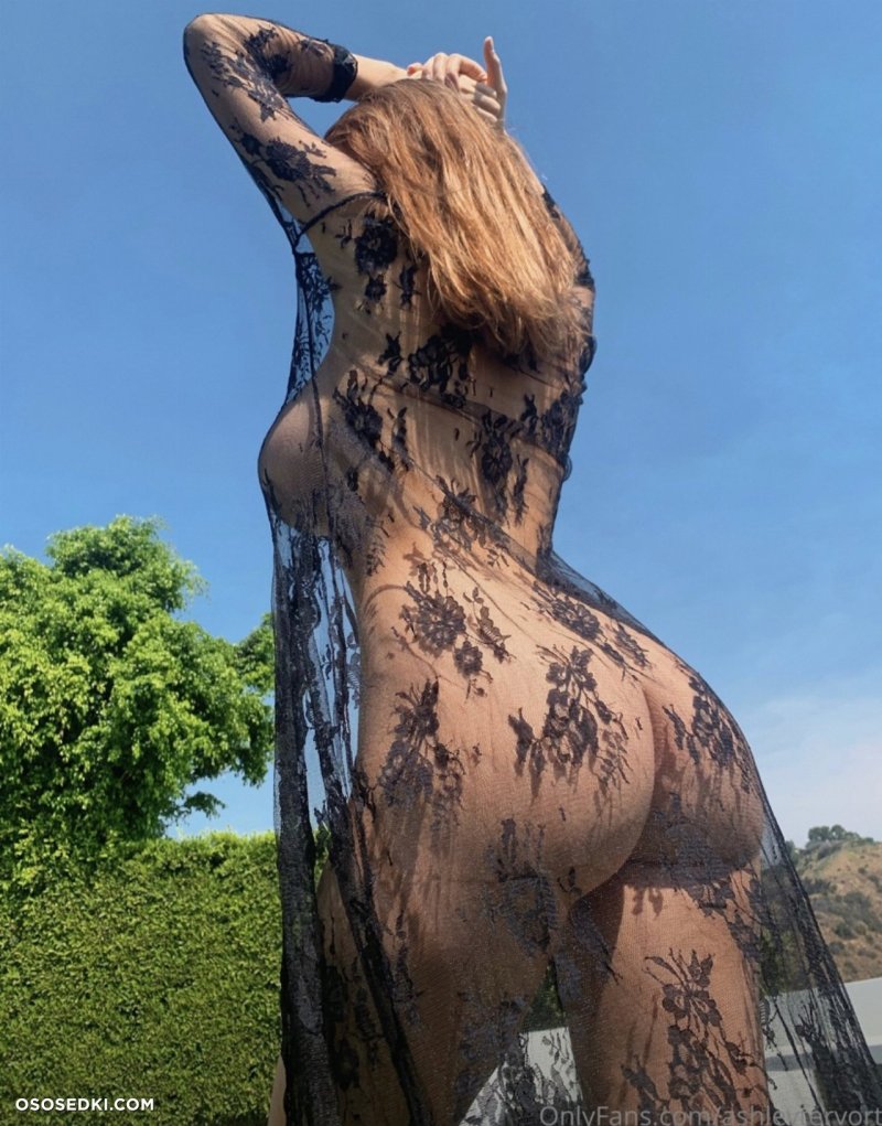 Erotic linen