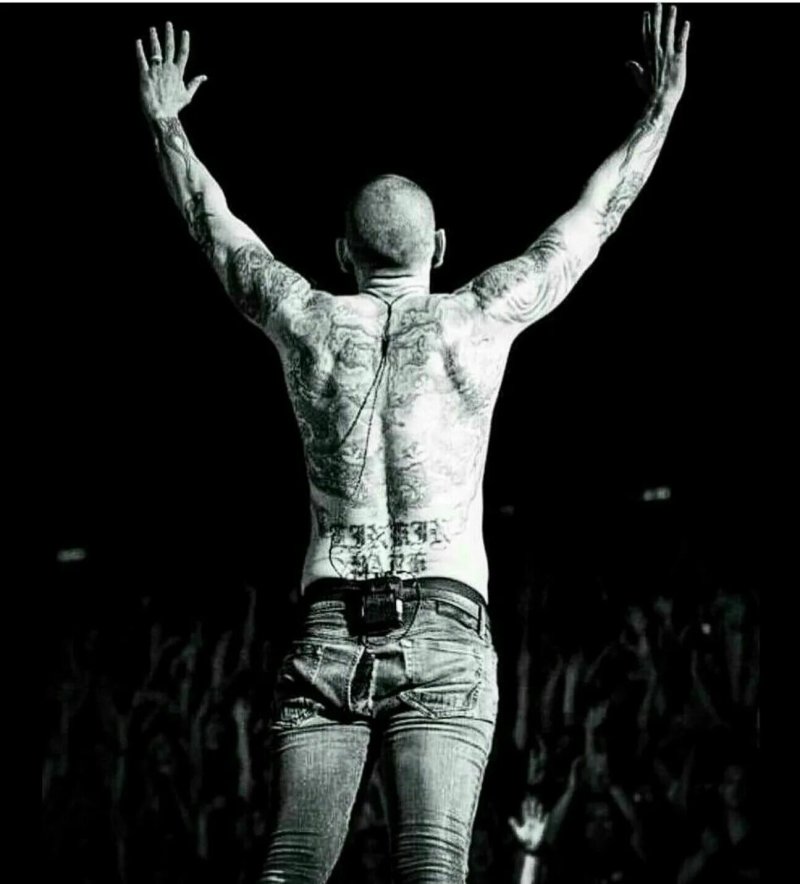 Chester Bennington