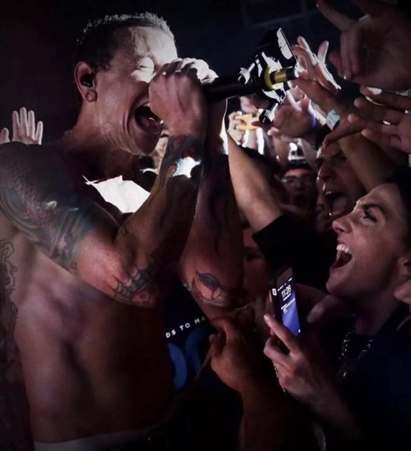 Chester Bennington