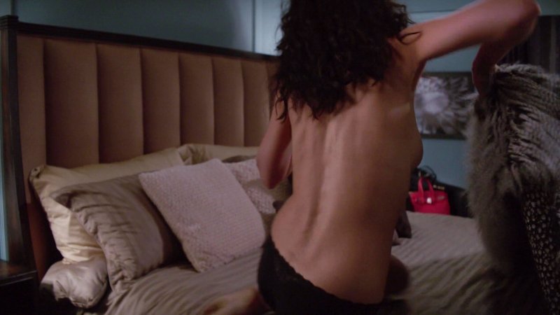 Lisa Edelstein boobs