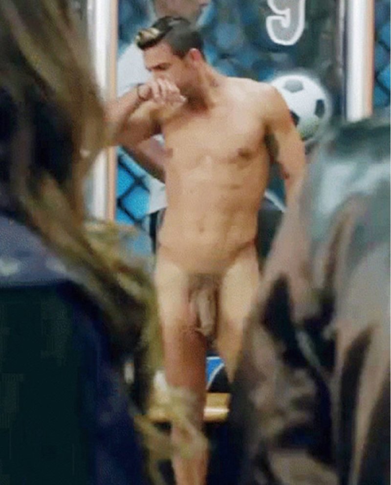 Naked members of celebrities