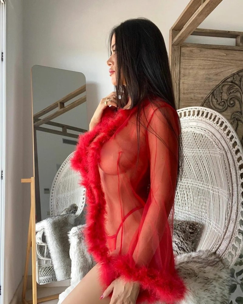 Spanish model Eva Padlok