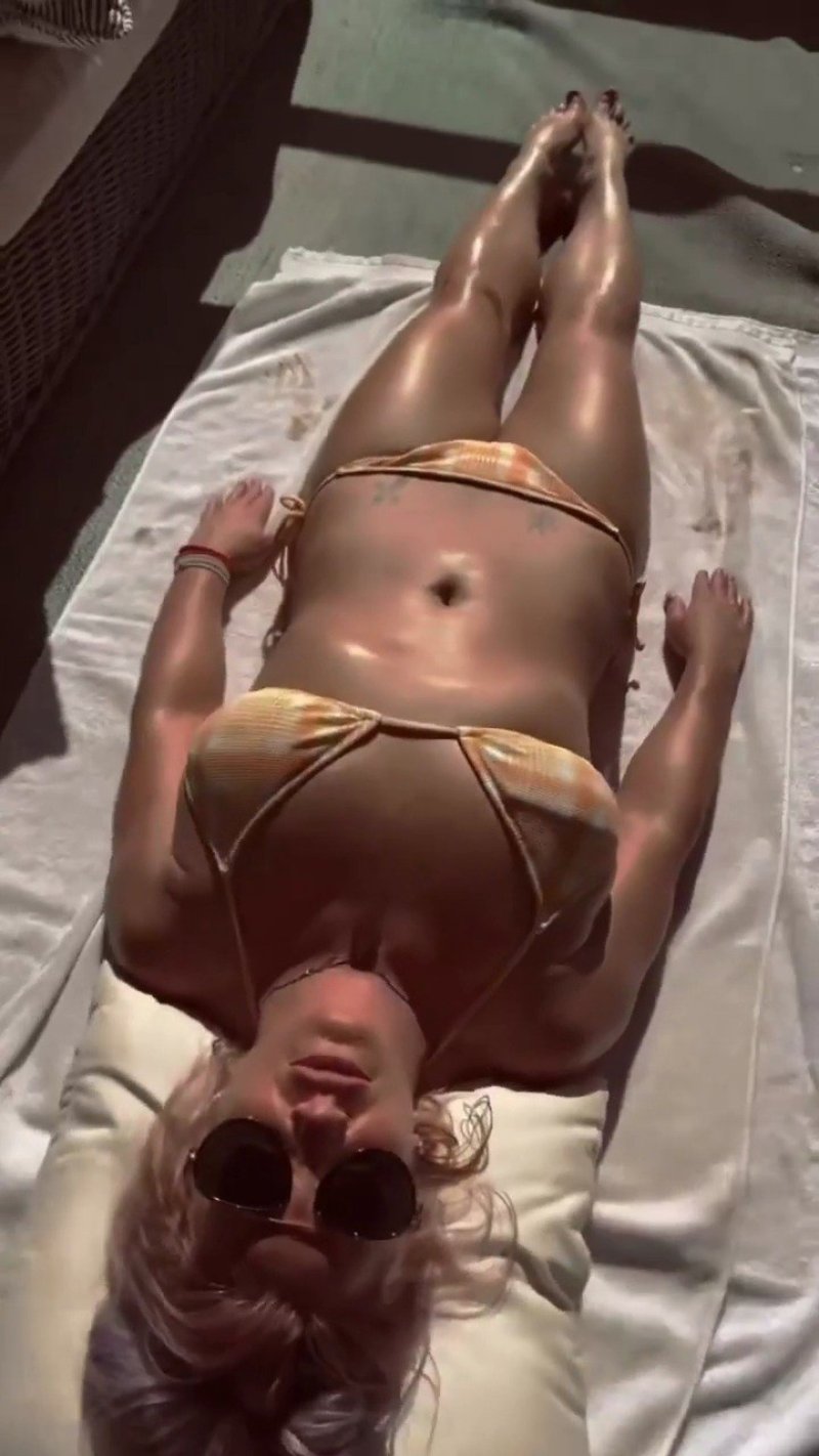 Britney Spears undressed