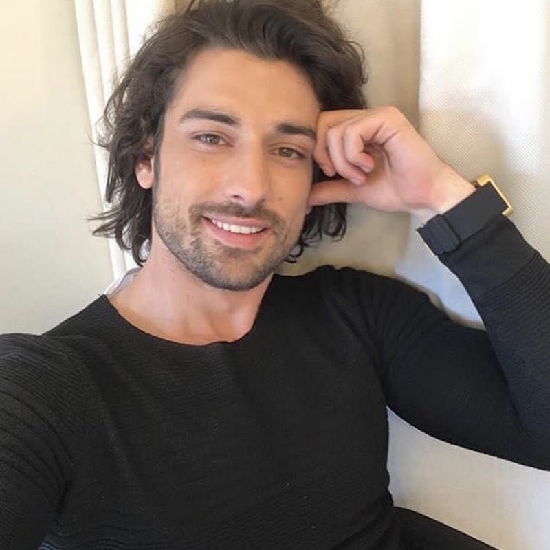 Alp Navruz Turkish actor