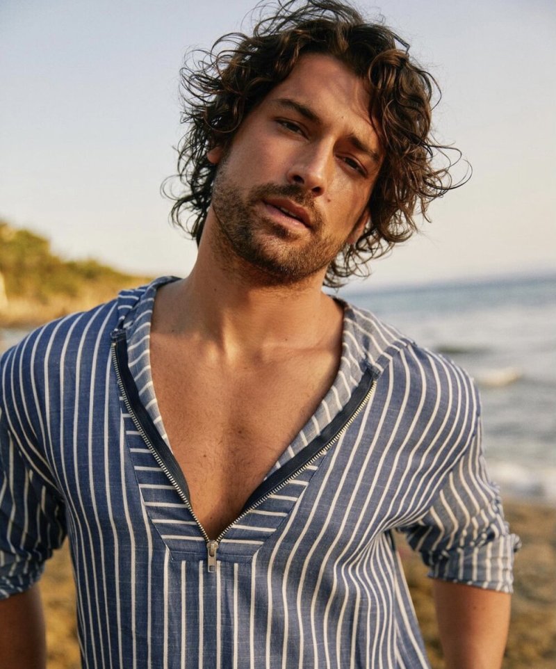 Alp Navruz actor