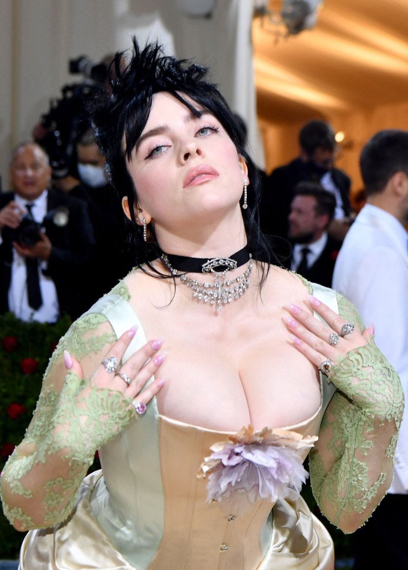 Billy Ailish Met Gala