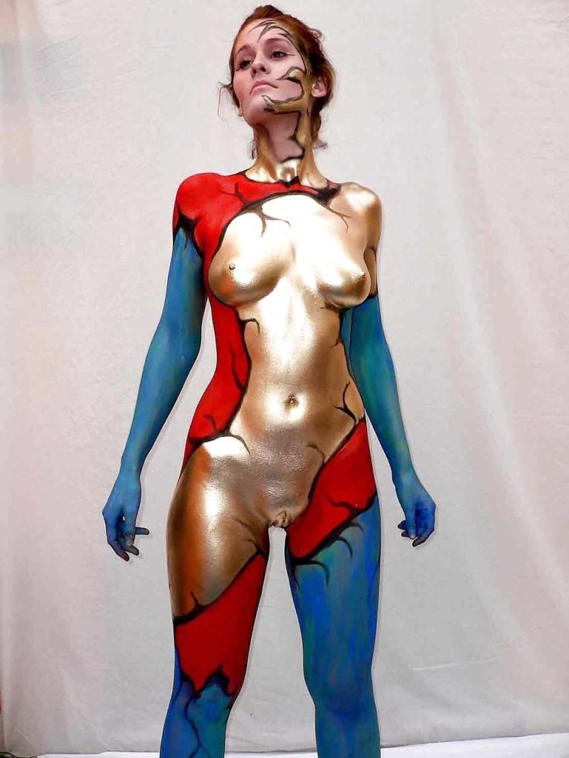 Bodiart on a naked body