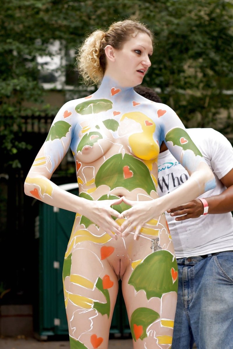 Bodiart on a naked body