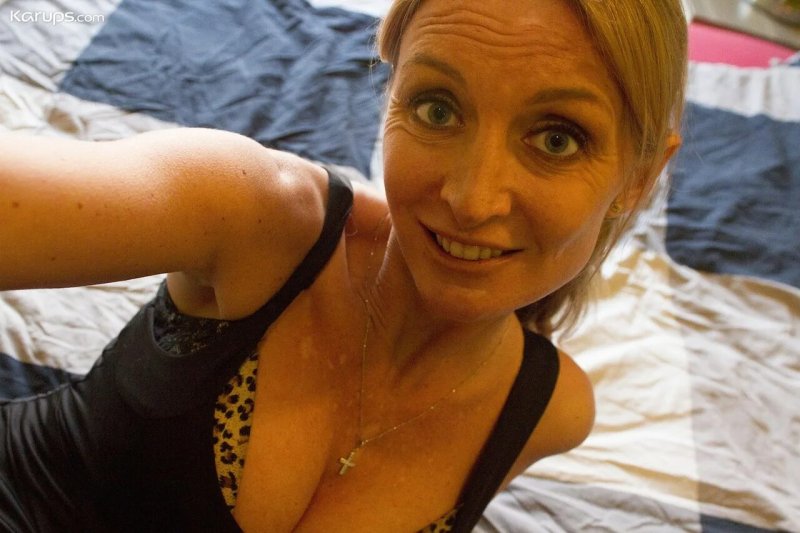 Mature porn actress