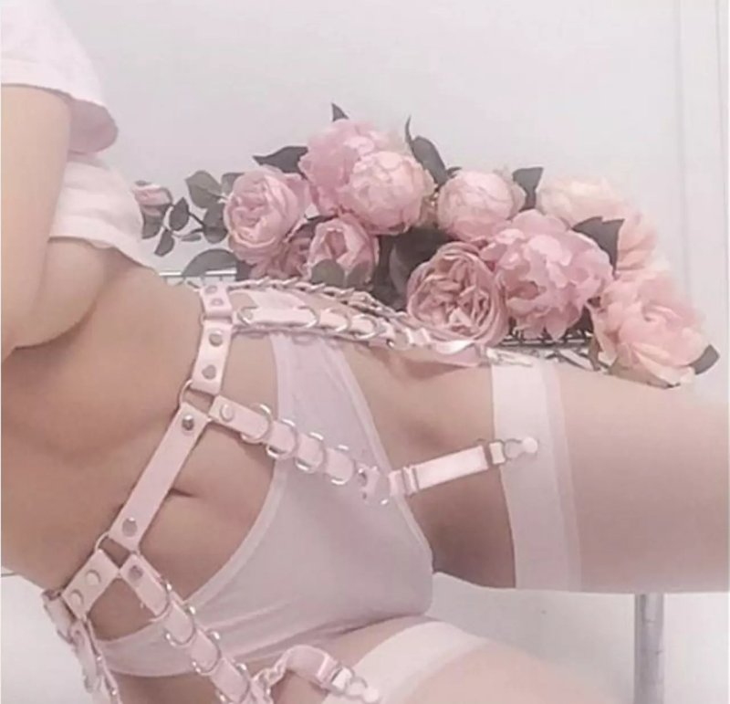 Girl in linen aesthetics