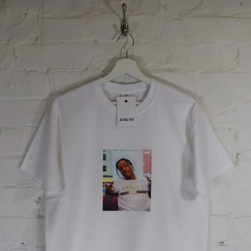 White T -shirt