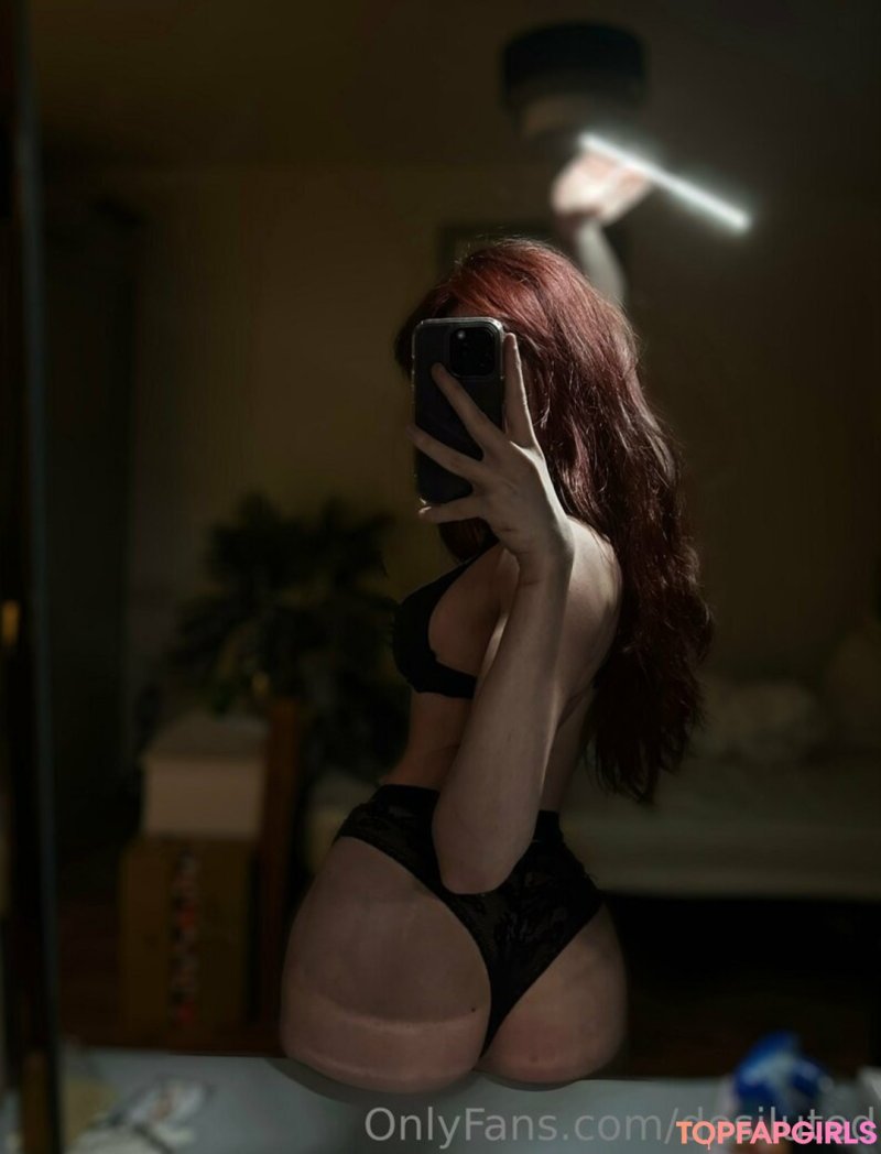 Naked plum