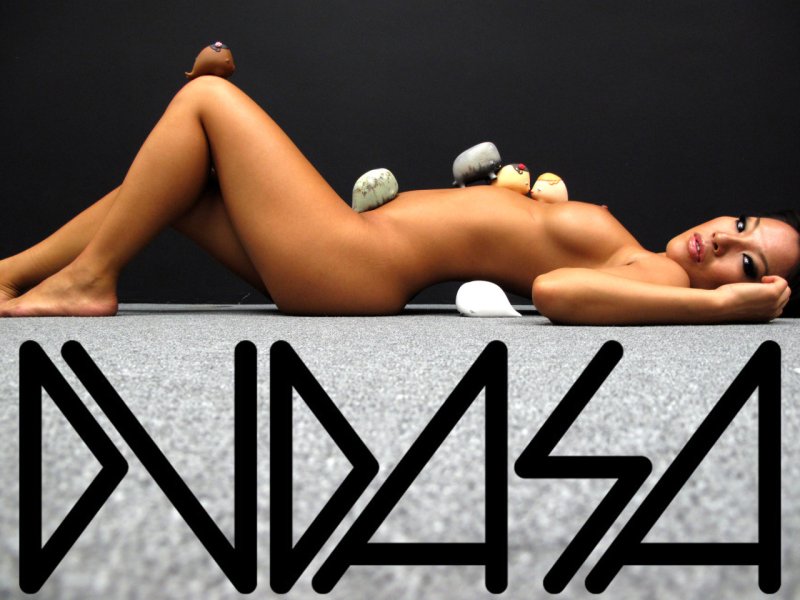 Rolls on a naked girl