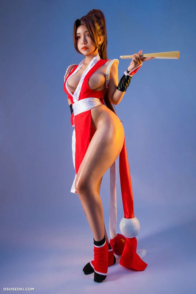 May Shiranui cosplay