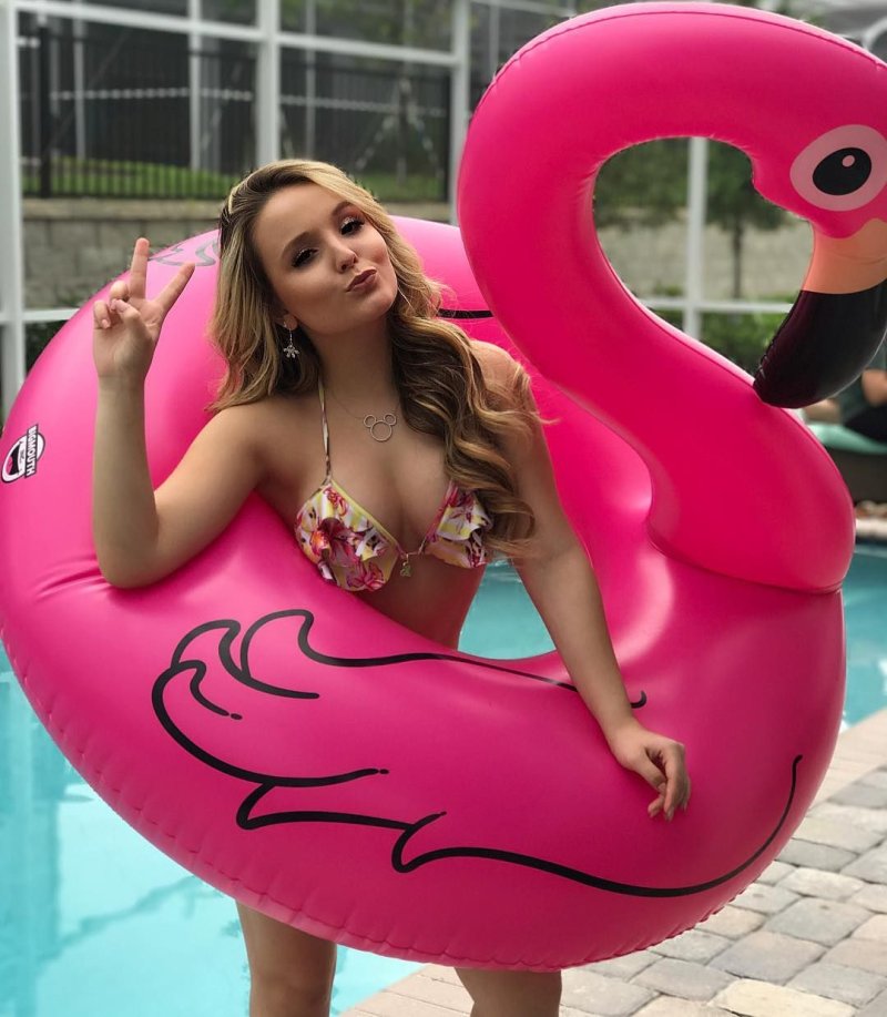 Larissa Manoela