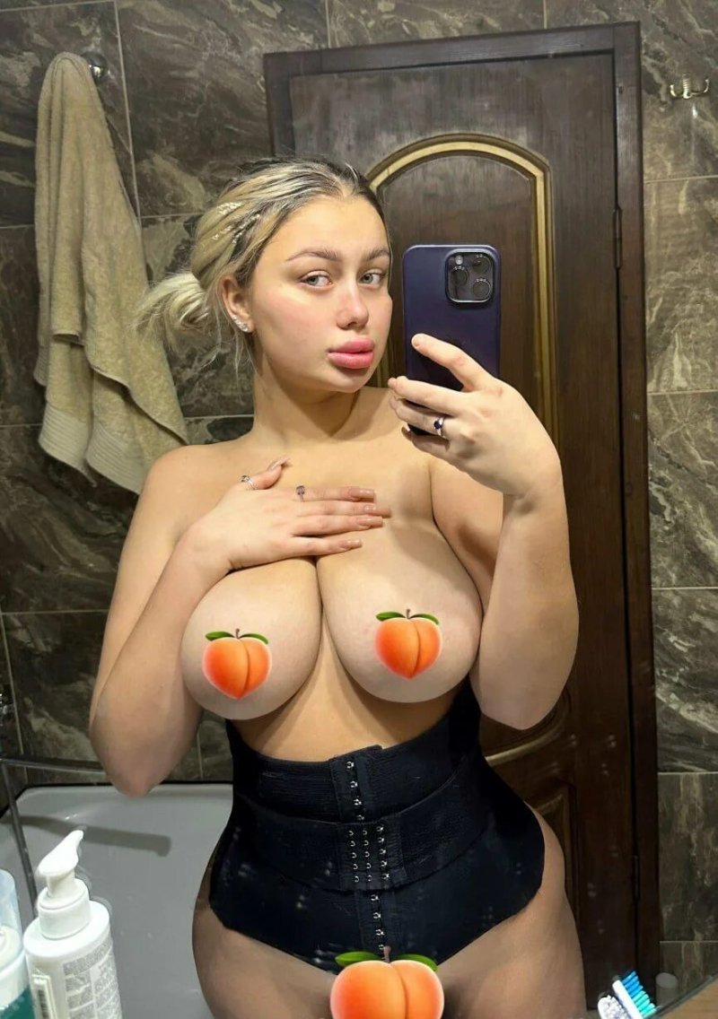 Ulyana Sokolova Alknwt Tits