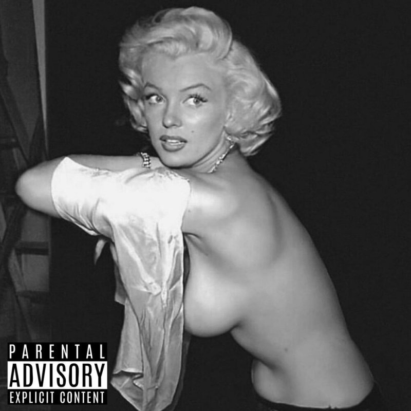 Marilyn Monroe Topless