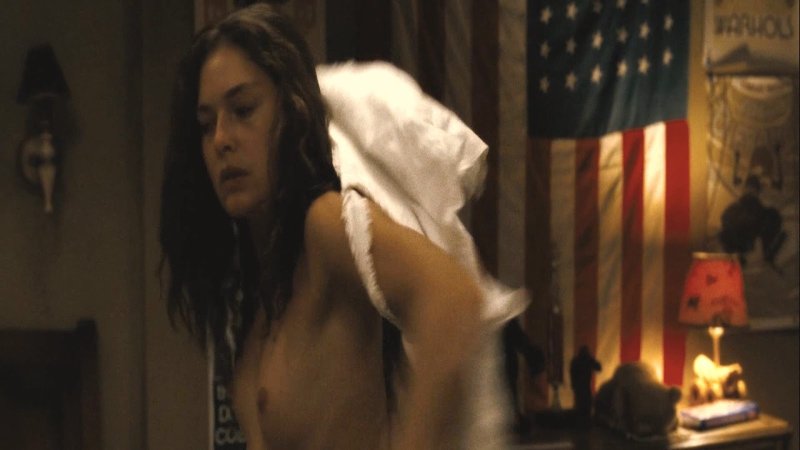 Pic: Alexa Davalos Alexa Davalos nude