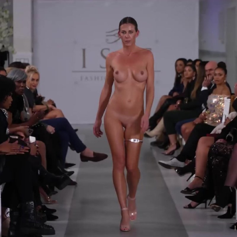 Show of naked models