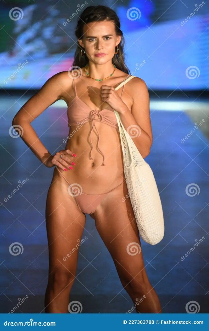 Swimsuit show