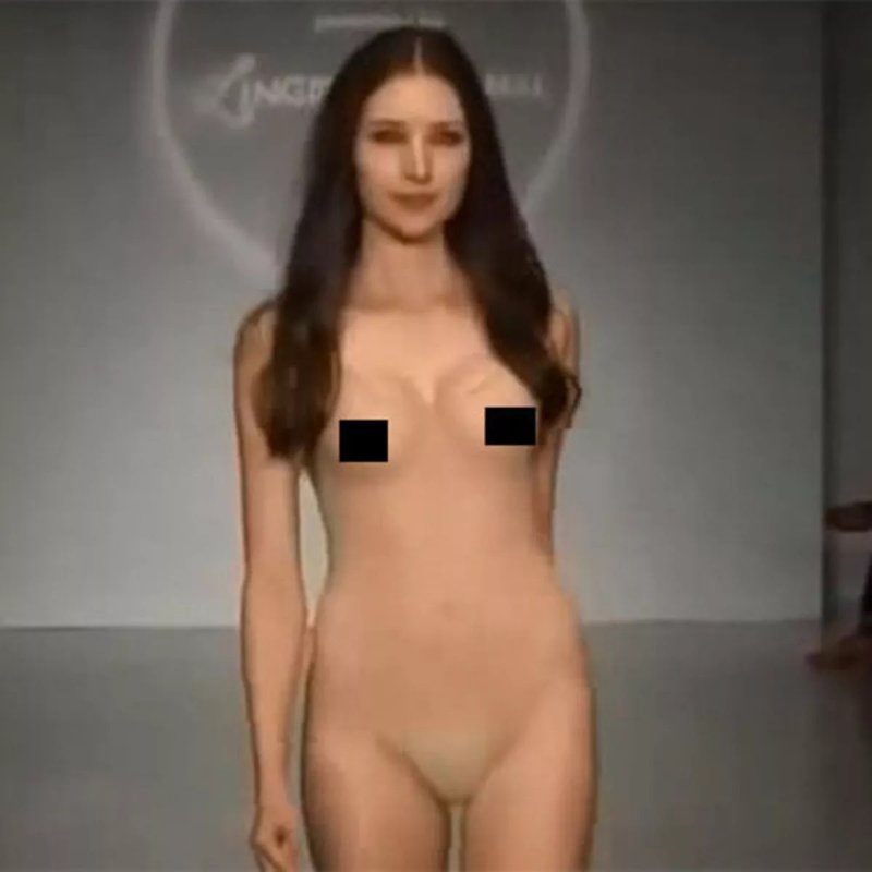 Naked Fashion Charlie Le Mind