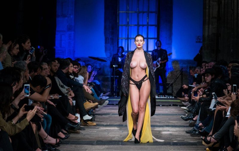 Naked Fashion Charlie Le Mind