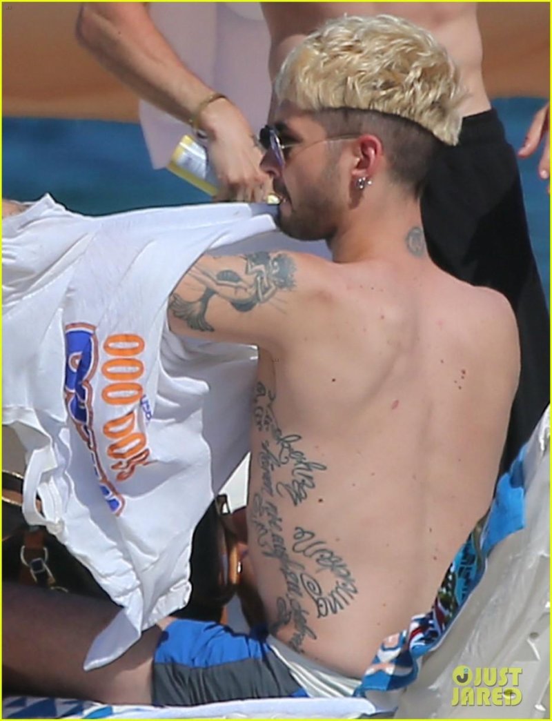 Bill Kaulitz on the beach